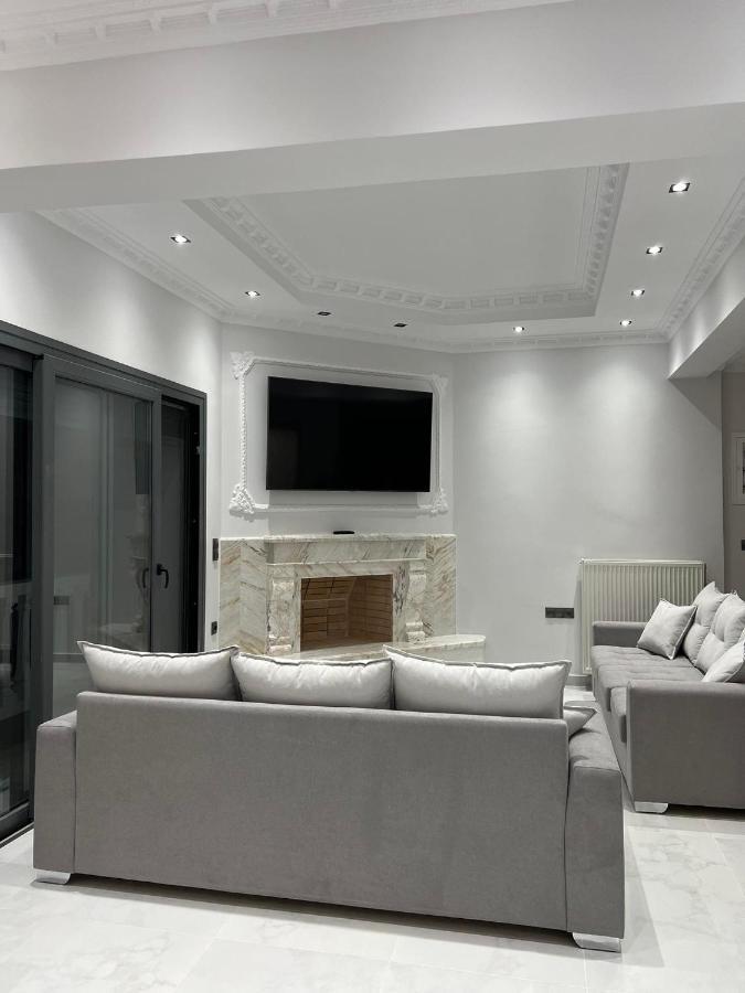 Kontis' Deluxe Furnished Apartment Loutraki  Eksteriør bilde