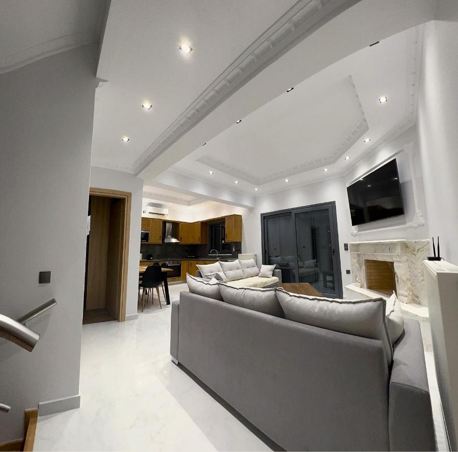 Kontis' Deluxe Furnished Apartment Loutraki  Eksteriør bilde