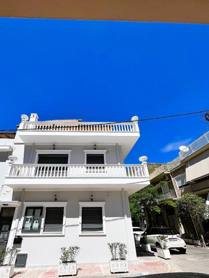 Kontis' Deluxe Furnished Apartment Loutraki  Eksteriør bilde