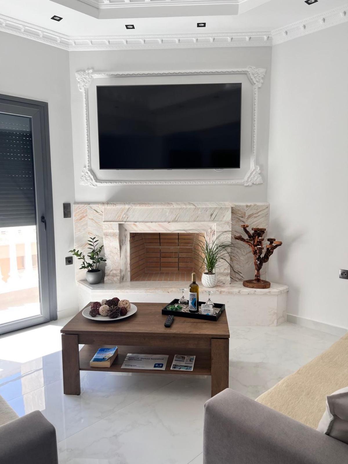 Kontis' Deluxe Furnished Apartment Loutraki  Eksteriør bilde