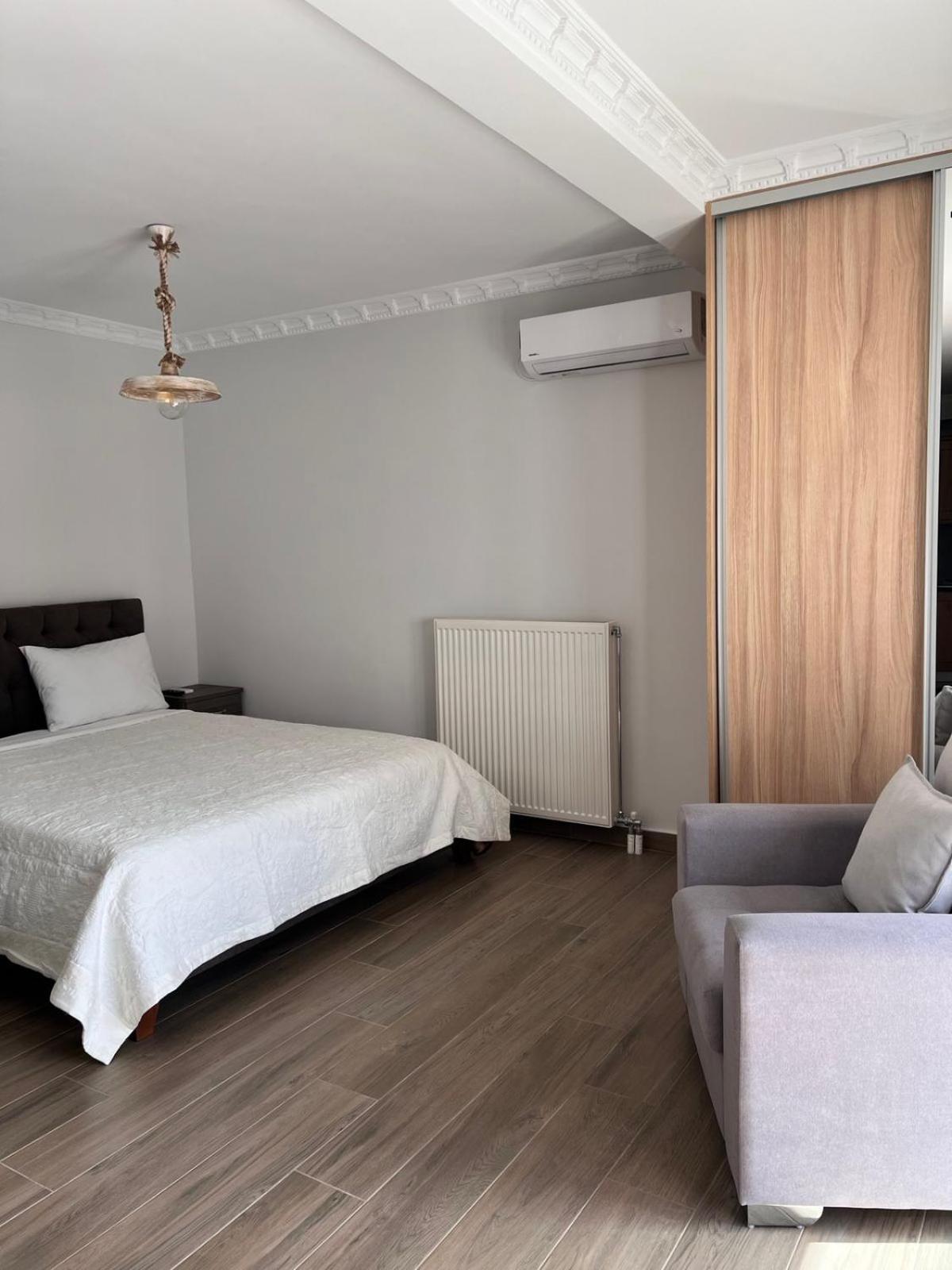 Kontis' Deluxe Furnished Apartment Loutraki  Eksteriør bilde