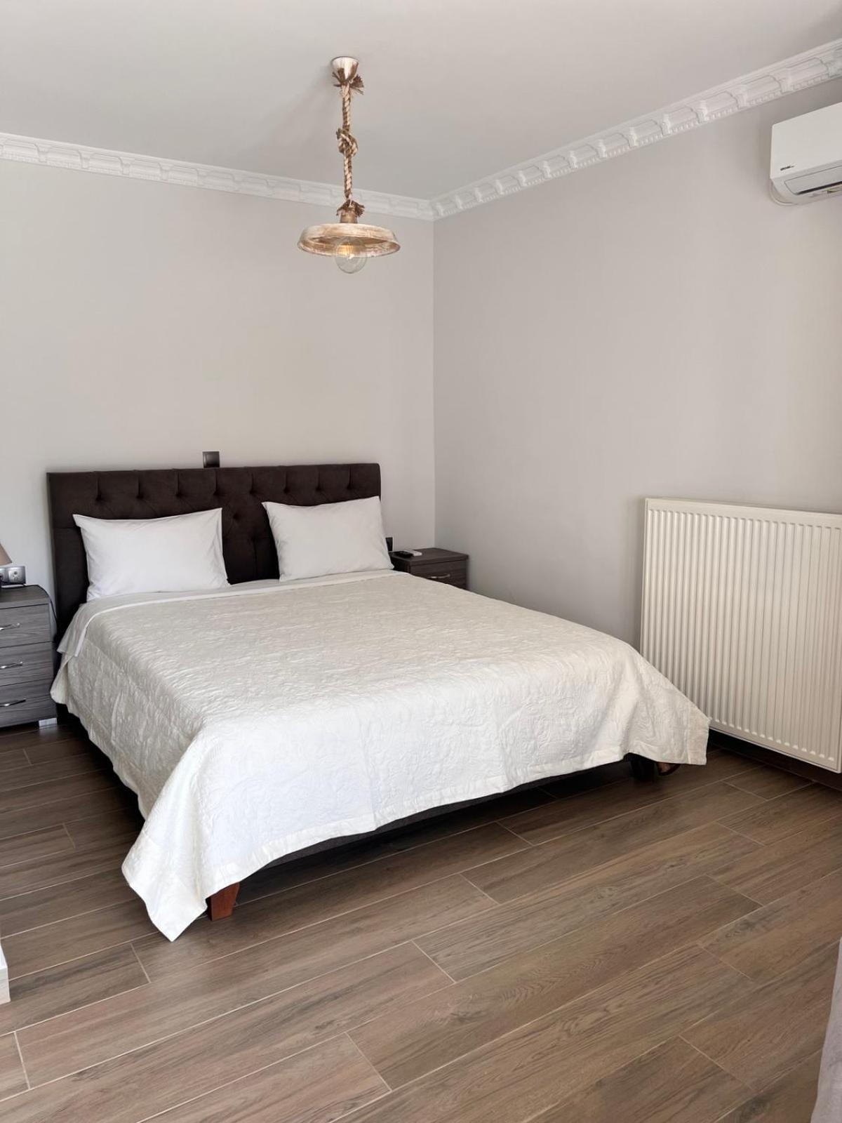 Kontis' Deluxe Furnished Apartment Loutraki  Eksteriør bilde